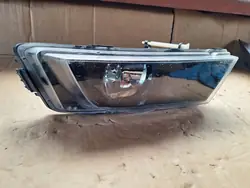 Höger Framskärm Halogen Skoda Octavia III Kombi