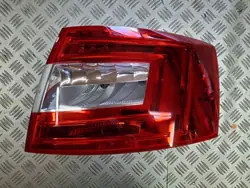 Lámpara trasera derecha Skoda Octavia III 5E5945096A