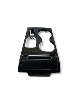 Volvo XC40 keskikonsoli tuhkakuppi OEM 31469013
