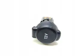 Citroen C4 Cactus 12V etupistorasia OEM 980185117700