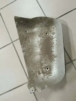 AUDI A4 B8 Värmeskydd 8K0201308A