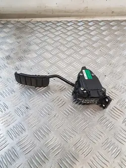 GASPEDAAL RENAULT MASTER MOVANO 7700314525