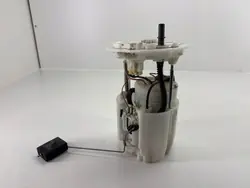 Ford OE DG93-9H307-AE Polttoainepumppu - Käytetty