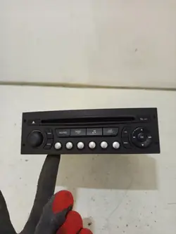 Radio Peugeot 307 OEM 96627393XT - État d'occasion
