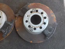 Käytetyt Jarrulevyt & Palat OEM 5Q0615601D