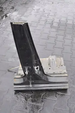 Pilar de soleira direito SEAT Ibiza V OEM 266102
