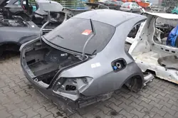 OEM 415898 Lokasuojus Mercedes W213 Sedanille