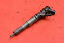 Injecteur OEM 7793836 pour BMW E90/E91 2.0D 163CH