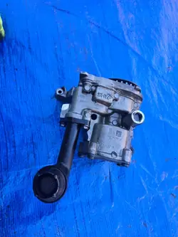 Oljepump OEM 04L145208D för VW Group 1.6/2.0D