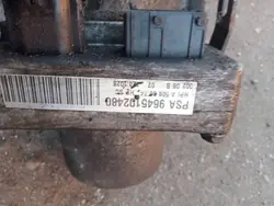 Pompe de direction OEM 9645102480 pour Peugeot 307