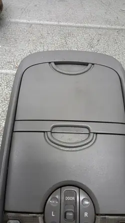 Éclairage Cabine Kia OE pour Carnival II - Pièce OEM