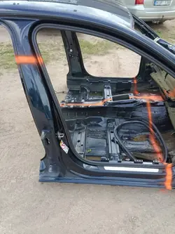 Audi A4 B8 Framre tröskel OEM ARA339218 - Begagnad