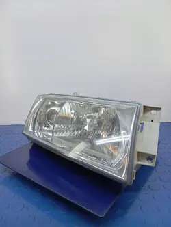 Phare Avant Droit SKODA OCTAVIA II