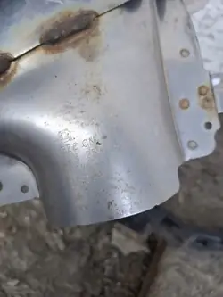 Skoda Octavia 4 Puskurin Vaimenninpää Vasen OEM 5E3253681B