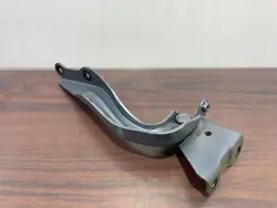 Subaru Forester konnuskarmit OEM FBZ26151 - Käytetty