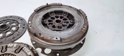 Volant moteur à double masse Audi A4 A5 TFSI 0B1105266N