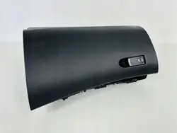 Mercedes W213 Konsoleablage OEM 02.2026.PTP233