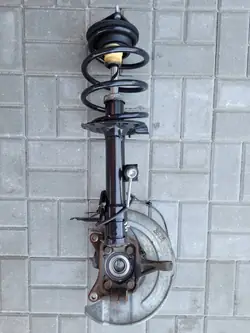 Amortisseur McPherson droit OEM LUOA1856986 Mitsubishi