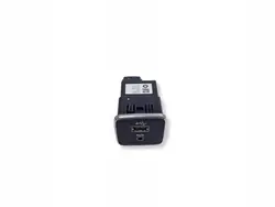 Porta USB Jeep Compass OEM 53223309 - Usado