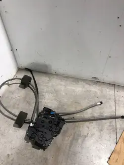 MERCEDES W447 DÖRRLÅS