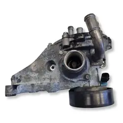 Vattenpump Opel Antara 2.2 CDTI Termostatkåpa 25183389