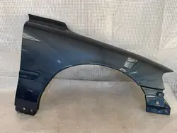 VOLVO V70 S60 00- Parafango Anteriore Destro