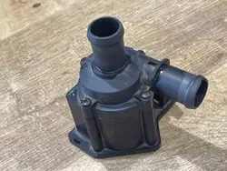 Vattenpump Audi Q5 SQ5 2013 OEM 8K0819147A