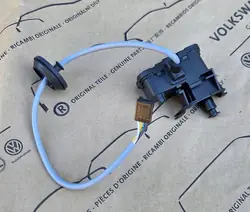 Bränsletankslucka Aktuator Volkswagen Multivan T7 OEM 5C6810773J