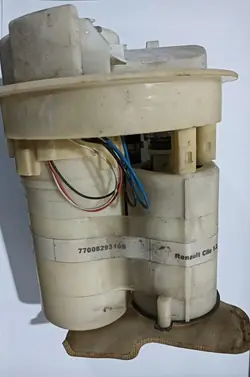 Brandstofpomp Renault Rapid Clio I 1.4B 7700829316B