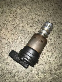 Imuventtiili hihnapyörä OEM 1707323 BMW 5 E60