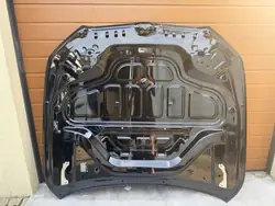 Couvercle Moteur BMW OEM 060000150 - État Utilisé