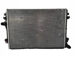Radiador de agua Volkswagen OE 5wa121251e - Usado