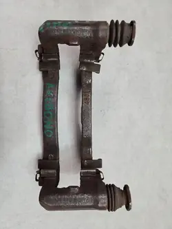 Jarzmo przód WJ Akebono OEM Etupuolen puristin Jeep WJ