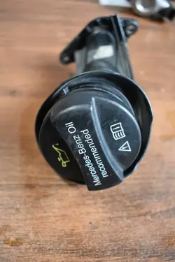 Olievuldoppen OEM A1770107801 voor Mercedes AMG W177