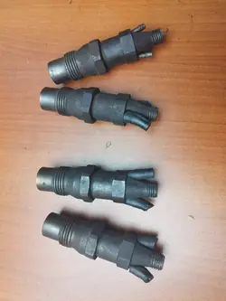 Set di iniettori VW Transporter T4 1.9 068130202G