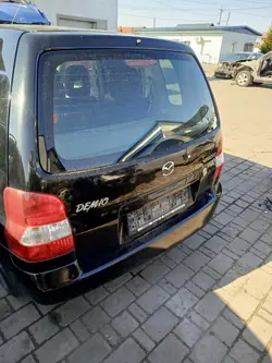 Mazda Demio 5D Tavaratila OEM A3F - Kokonaisuus