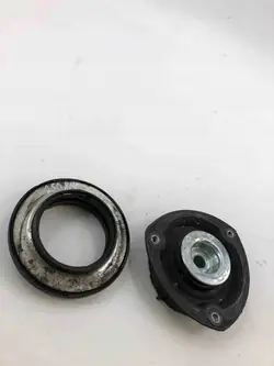 OEM 5Q0412331E Fram höger stötdämparfäste - VW