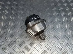 BMW 7 F01 F02 F03 F04 2012 Rechter Motorsteun