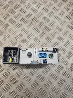Módulo Radio Navegación Peugeot 308 T9 OEM 9821908880