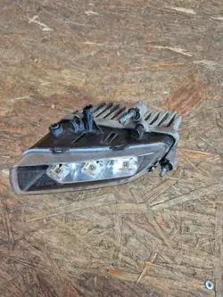 Phare DRL Halogène Droit OEM 3D0941700D Volkswagen