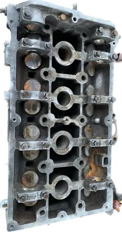 Sylinterikansi OEM 4684088 Fiat 1.8 16V:lle