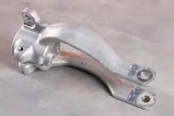 BMW OEM 6865930 Etu Oikea Jousituskiinnike - 15km