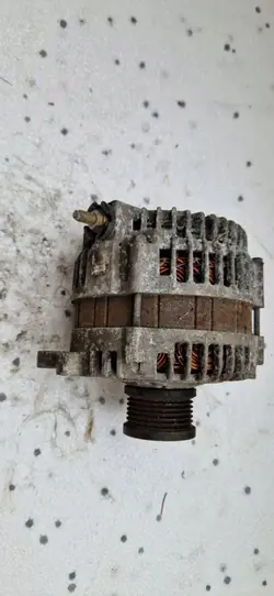 Nissan X-Trail T30 2.0 2.5 Benz Alternator OEM