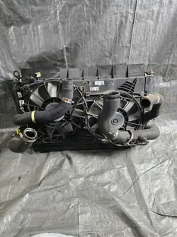 Radiador Toyota Auris II OEM AURIS II CHŁODNICA 1,4 D4D