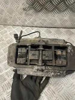 Jeu d'Étriers et Plaquettes Avant OEM DO PORSCHE CAYENNE 7L5