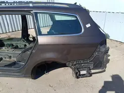 Guardabarros trasero izquierdo VW Passat B7 Familiar OEM 21144
