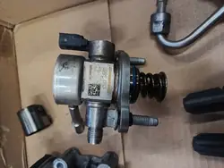 POLTTOAINEPUMPPU OPEL CORSA E ASTRA K ADAM 1.0 T