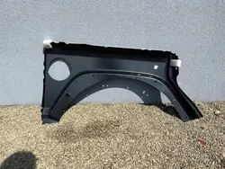 Vänster bakskärm OEM 68302717AD Jeep Wrangler JL