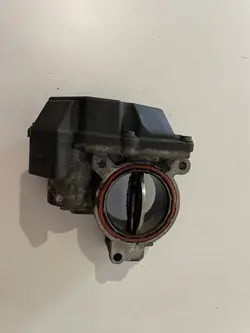 Corpo de borboleta 4.2 Tdi 326 HP Audi Q7 4L OEM 057128063D