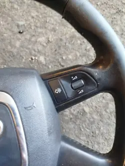 Volante Audi A6 C6 OEM 4F0419091 - Usado
